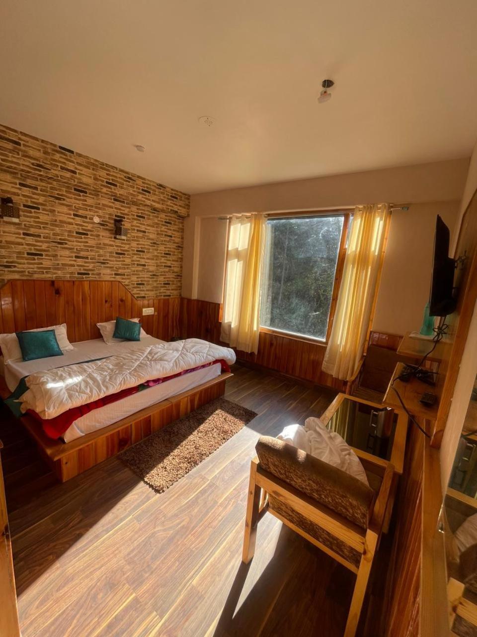 Shangri-La Rooms & Restaurant Kasol Εξωτερικό φωτογραφία