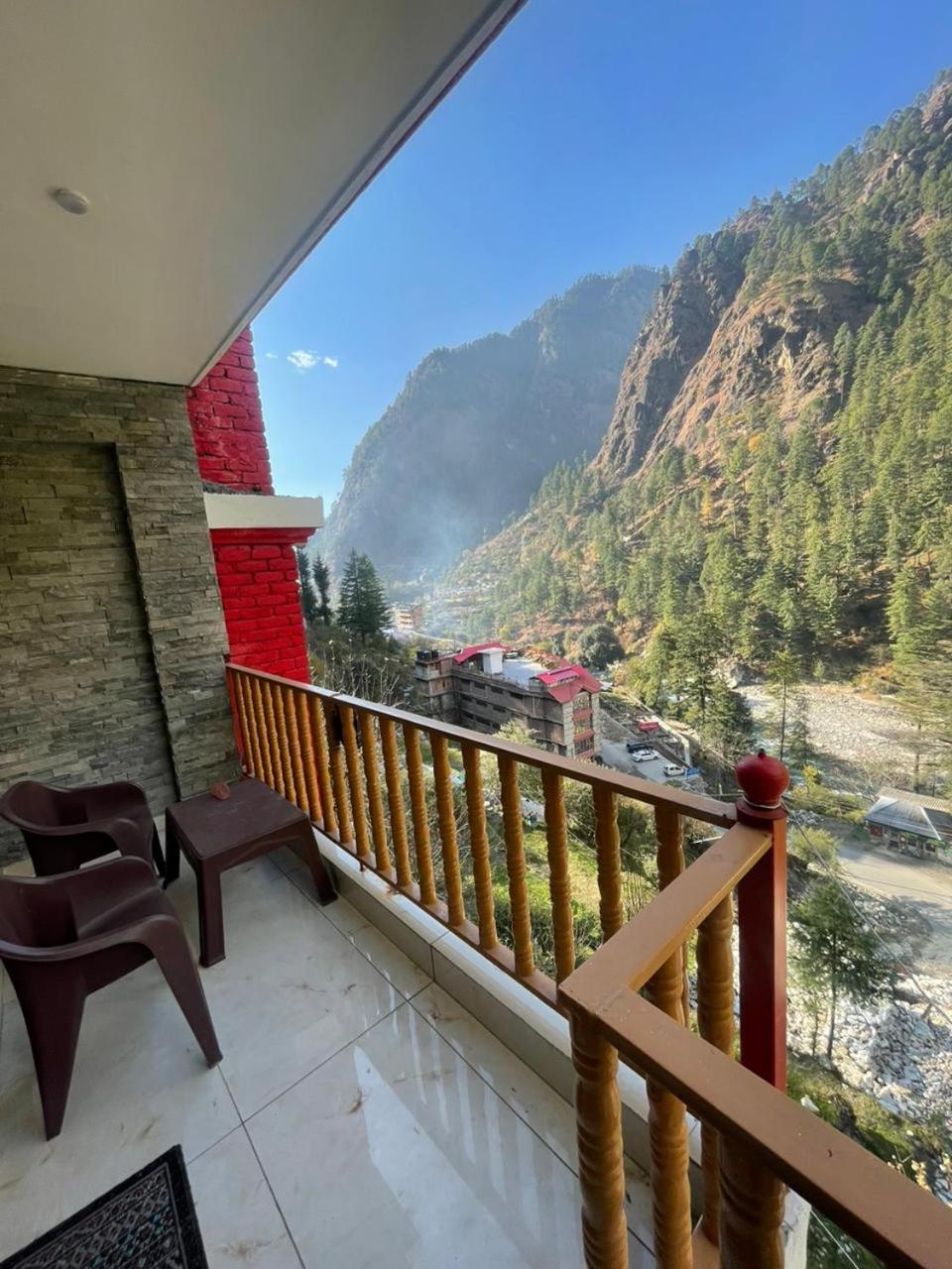 Shangri-La Rooms & Restaurant Kasol Εξωτερικό φωτογραφία