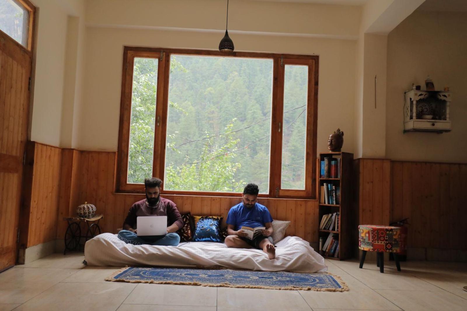 Shangri-La Rooms & Restaurant Kasol Εξωτερικό φωτογραφία